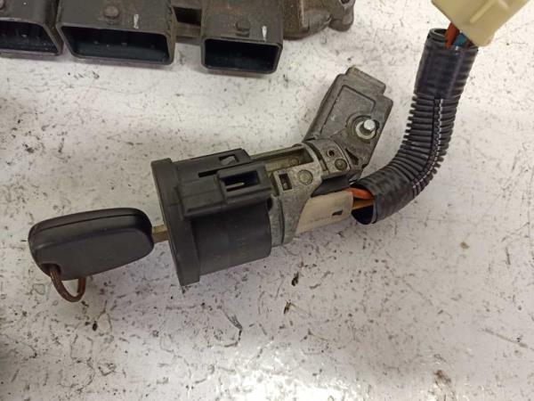 BOITIER COMPLET CITROEN C1 / PEUGEOT 107 / TOYOTA AYGO 1.4 DIESEL - Vue 3